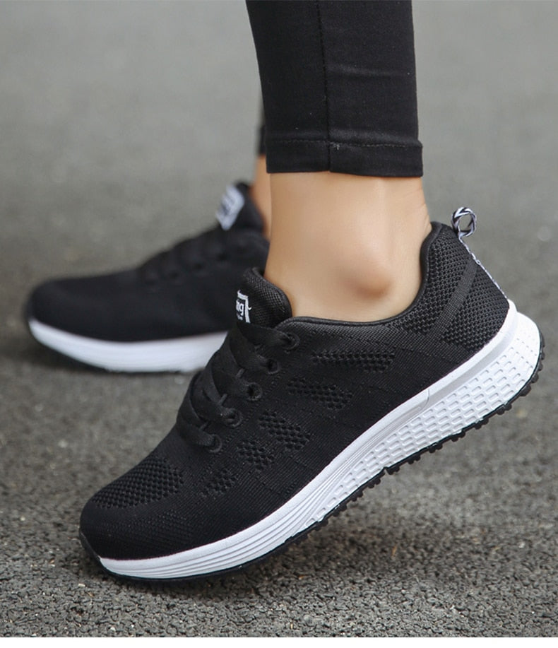 Lunelle™ Aria Sneakers – Clean & Modern Fit